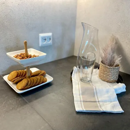 Grytebust Apartment *